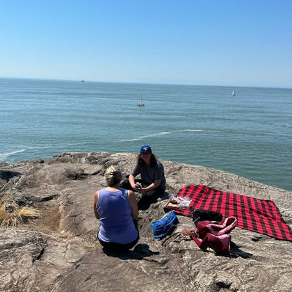 Picnic lunch between bike and hike.