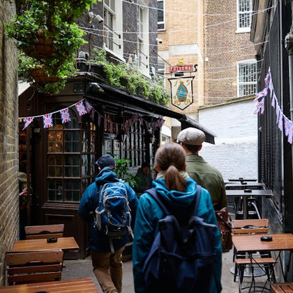 Tastes, Tales & Traditional Ales: Food Tour of London's Historic Pubs