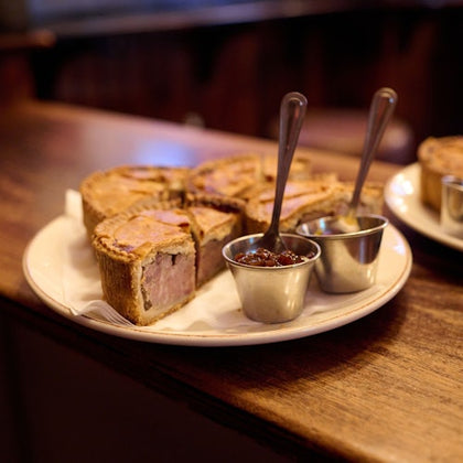 Tastes, Tales & Traditional Ales: Food Tour of London's Historic Pubs
