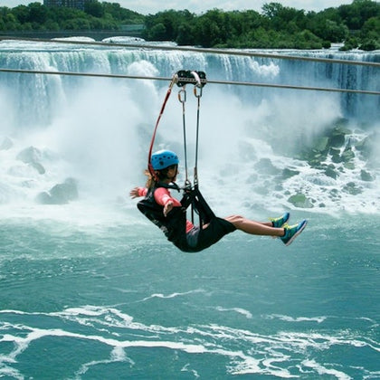 WildPlay Niagara Falls: Zipline to the Falls