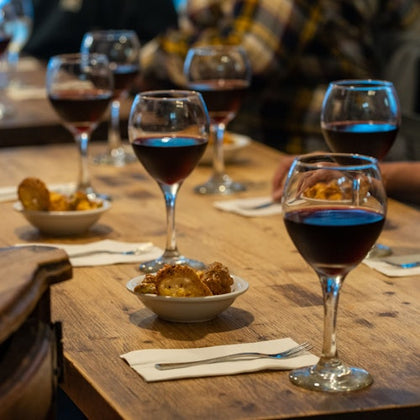 Vancouver: Legendary Gastown Food Tour