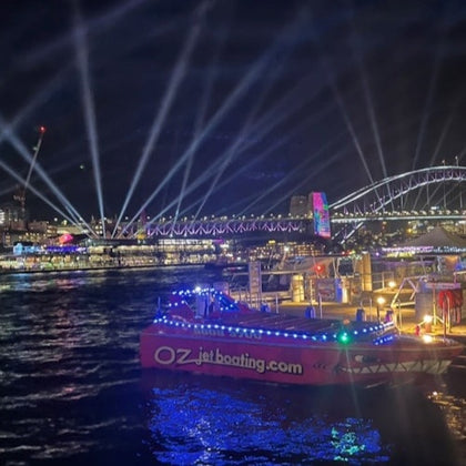 Oz Jet Boating: 30 Minute Vivid Sightseeing Cruise