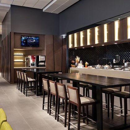 YVR Plaza Premium Lounge