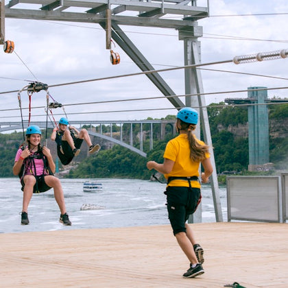 WildPlay Niagara Falls: Zipline to the Falls