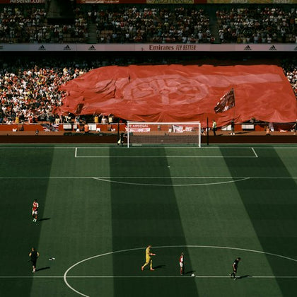 Arsenal players getting ready for the match