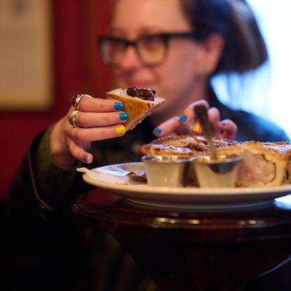 Tastes, Tales & Traditional Ales: Food Tour of London's Historic Pubs
