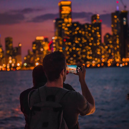 Lake Michigan & Chicago River: 1.5-Hr Night Sightseeing Cruise