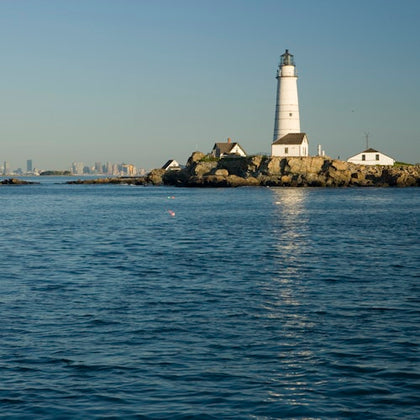 Boston Harbor: 1-Hour Historic Sightseeing Cruise