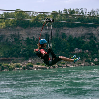 WildPlay Niagara Falls: Zipline to the Falls