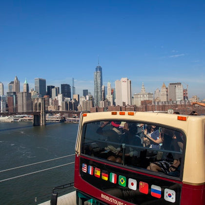 Big Bus New York: Hop-­on Hop­-off Bus Tour