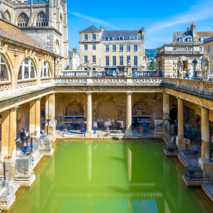 Stonehenge & Bath: Guided Day Trip from London with Bath Admission