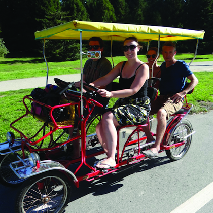 San Francisco: Surrey Bike Rental in Golden Gate Park