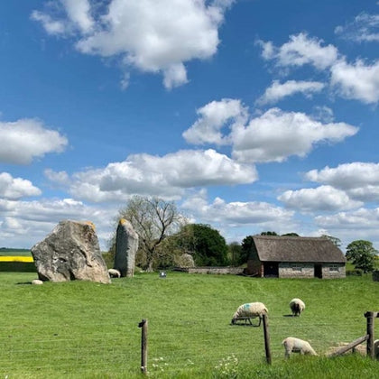 Avebury Stone Circle tour from London