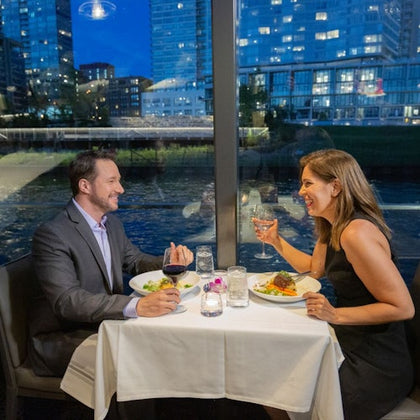 Chicago: Premier Dinner Cruise on the Chicago River
