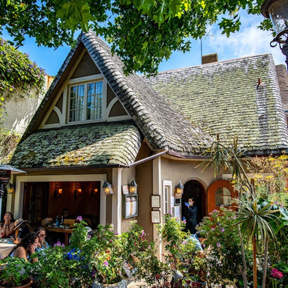 Carmel-by-the-Sea Highlights: Self-Guided Driving Audio Tour
