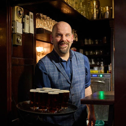 Tastes, Tales & Traditional Ales: Food Tour of London's Historic Pubs