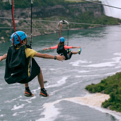 WildPlay Niagara Falls: Zipline to the Falls