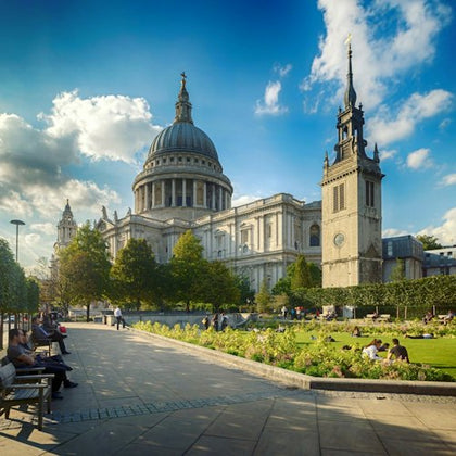 St Paul's Cathedral & Tower of London: Guided Tour + Thames River Cruise