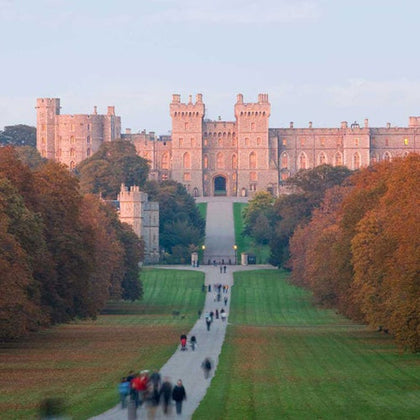Stonehenge & Bath and Windsor Castle: Day Trip from London with Bath Admission