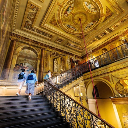 London: Guided Walking Tour + Changing of the Guard + Kensington Palace Entry