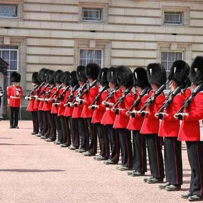 London's Palaces & Parliament Tour (See Over 20+ London Top Sights)