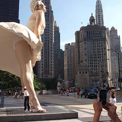 Chicago Favorites Walking & Food Tour
