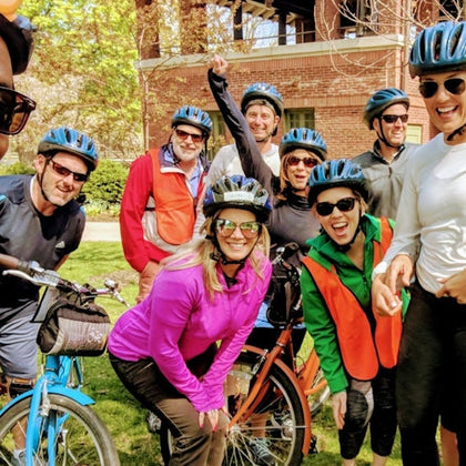 Lakefront Neighborhoods Bike Tour