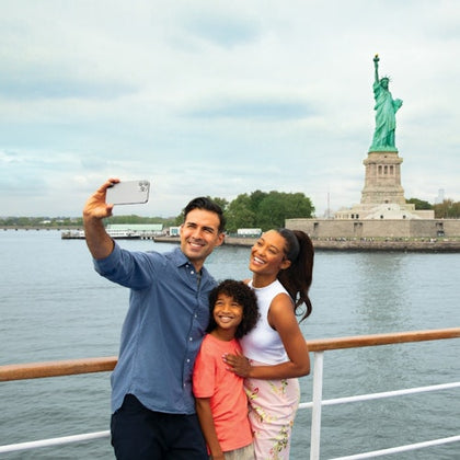 New York Signature Dinner Cruise