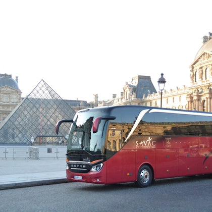 Traveling on an air-conditioned bus