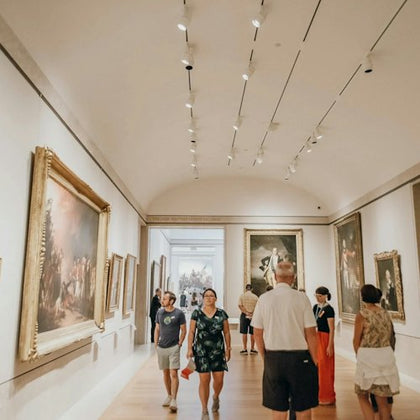 Met Express: Highlights of the Metropolitan Museum of Art
by Take Walks