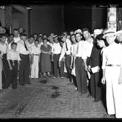 Chicago Night Crimes Bus Tour: Criminals, Mobsters and Gangsters